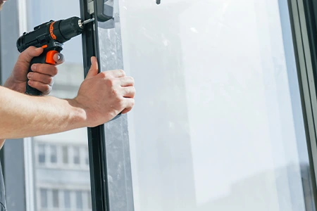 Residential Window Glass Repair in Pine Hills, FL